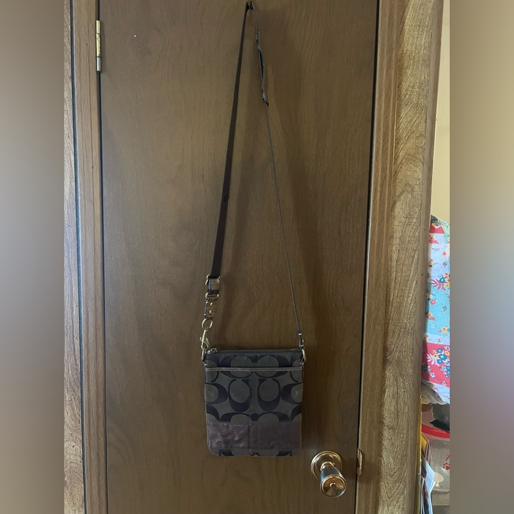 Vintage Coach  Brown Crossbody Bag